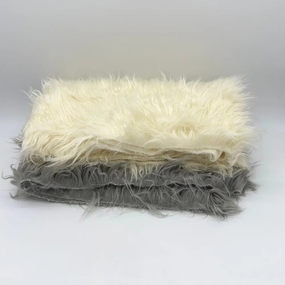 Joann’s Faux Fur Fabric Gray & Cream Long Shag 2.5” Pile 3 2/3 Yards Long NEW